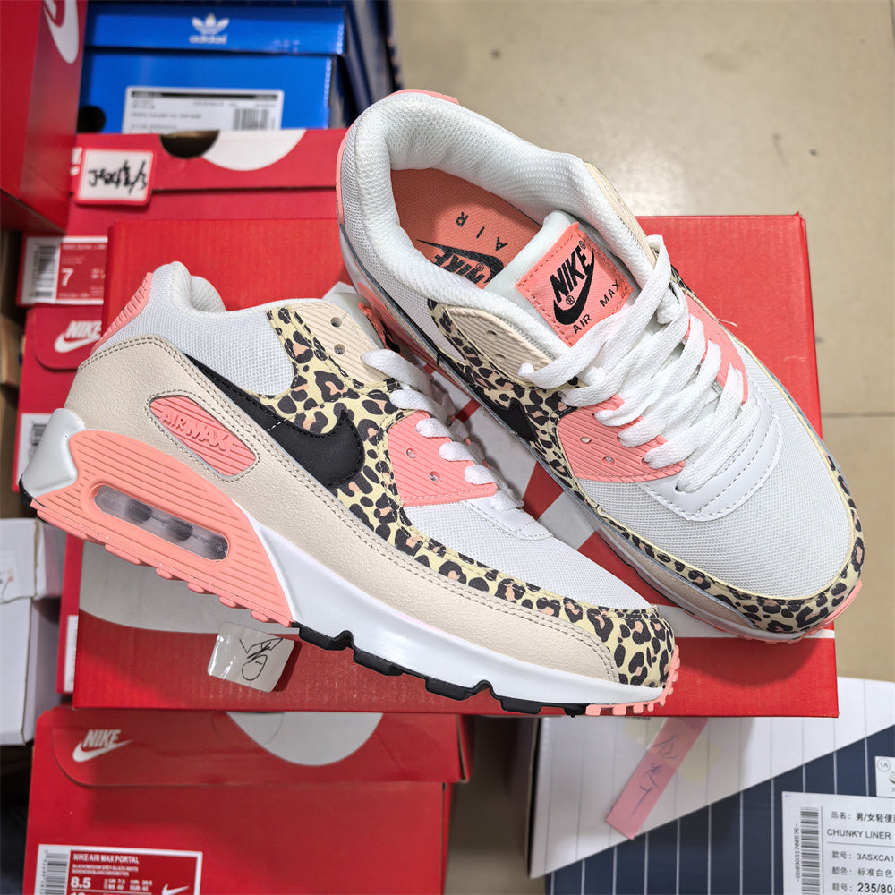 Nike Cheetah Woman's Shoes (Pre-Order)