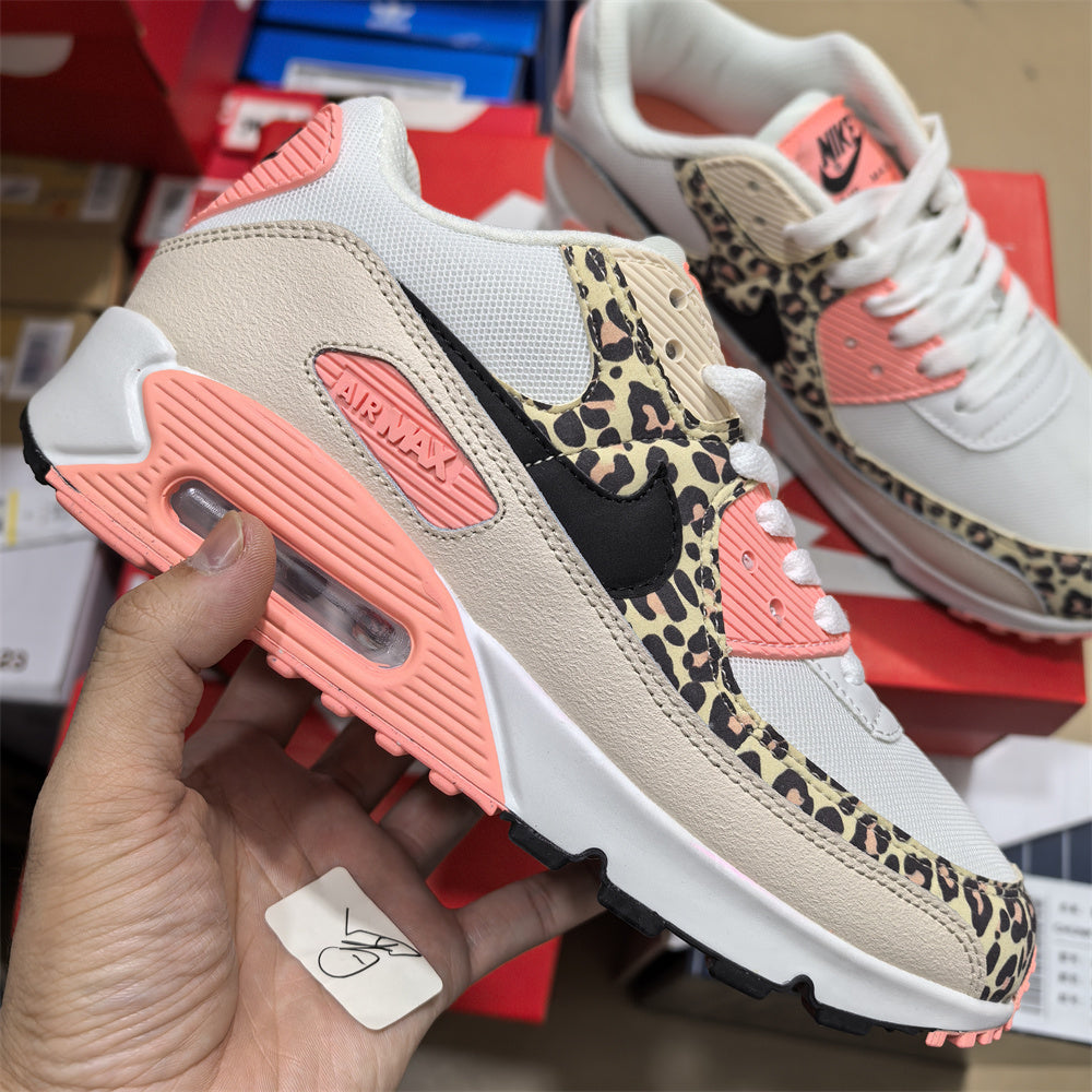 Nike Cheetah Woman's Shoes (Pre-Order)